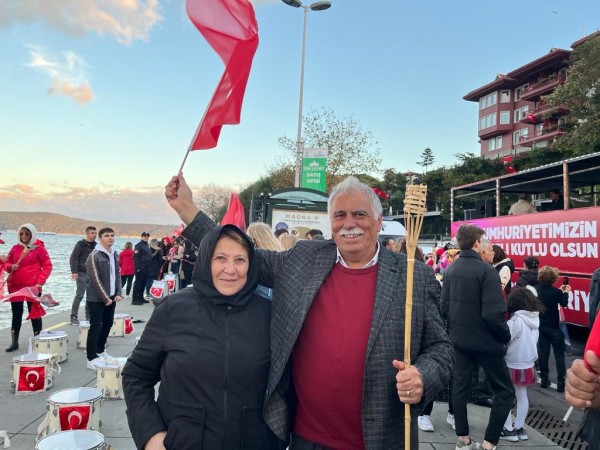 CUMHURİYET COŞKUSU SARIYER’İ SARDI