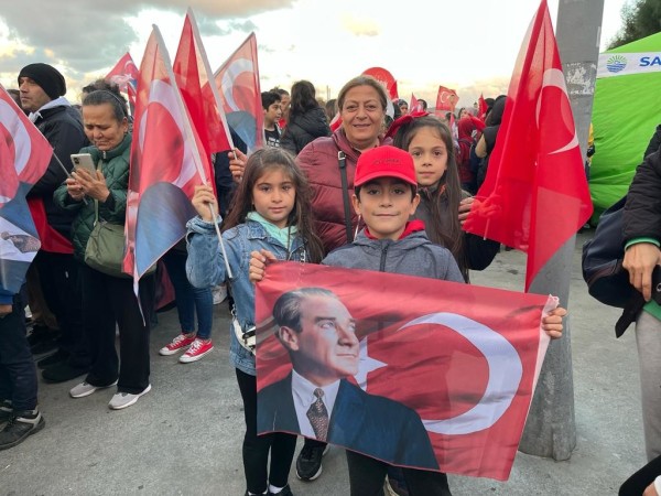 CUMHURİYET COŞKUSU SARIYER’İ SARDI