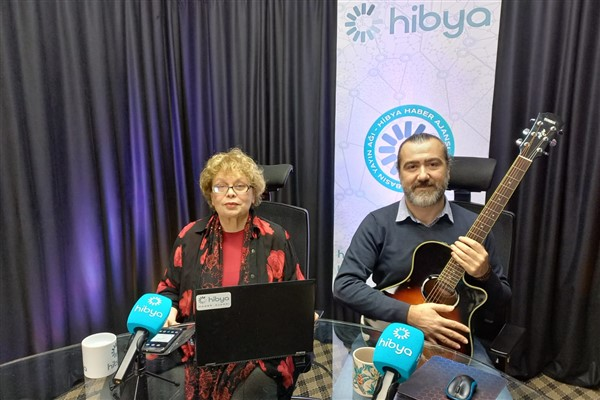 Hibya, Sanatsal Sohbetler