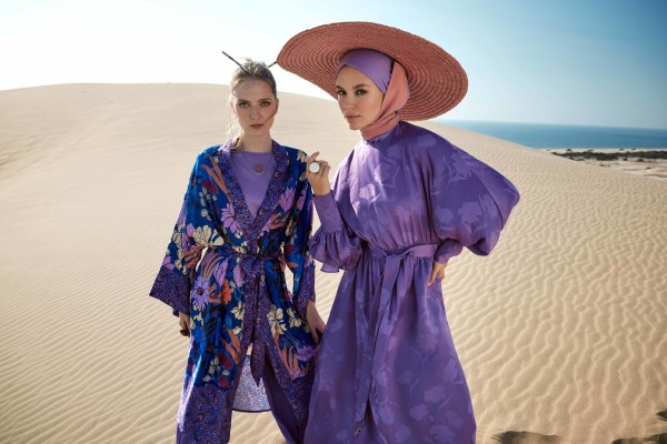 HAYATA RENK KAT! CIVIL CIVIL, ÖZGÜVENLİ BİR YAZ ZÜHRE'DE!