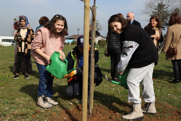 CUMHURİYETİN YÜZÜNCÜ YILINA YÜZ FİDAN