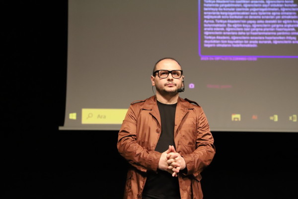 SARIYER AKADEMİ BAŞARI ÇITASINI YÜKSELTİYOR