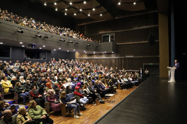 SARIYER AKADEMİ BAŞARI ÇITASINI YÜKSELTİYOR
