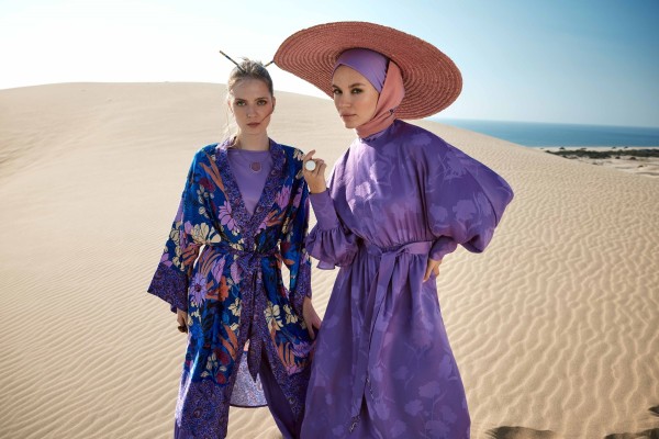 BU SENE 90’LARIN CANLI RENK MODASI GERİ DÖNDÜ!