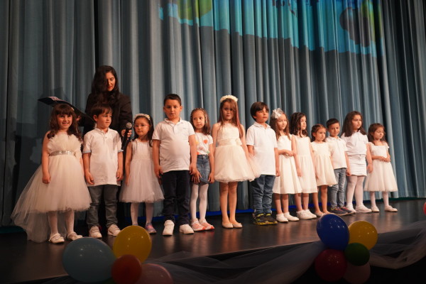 GÜNDÜZ BAKIMEVİ ÖĞRENCİLERİ MEZUN OLDU