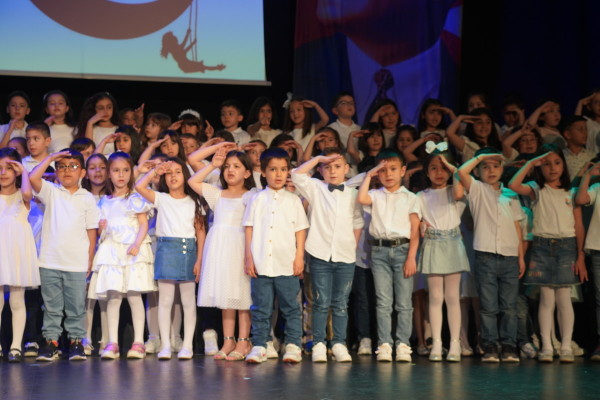 GÜNDÜZ BAKIMEVİ ÖĞRENCİLERİ MEZUN OLDU