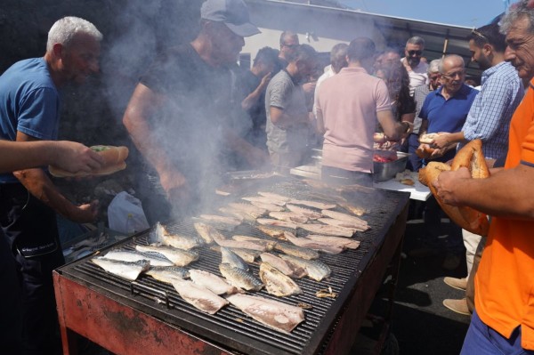 BALIKÇILAR İSTEDİ BAŞKAN GENÇ YAPTI