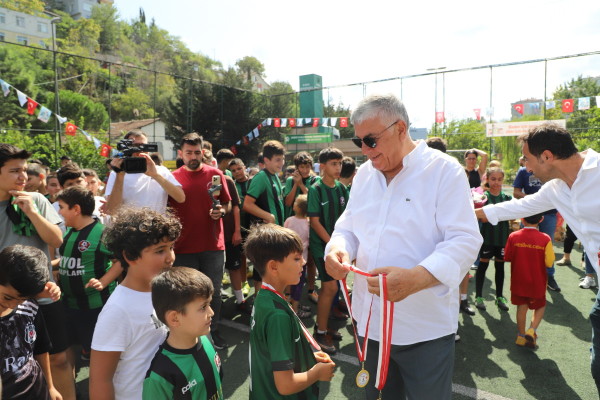 DERBENT SPOR KULÜBÜ KAHVALTIDA BULUŞTU