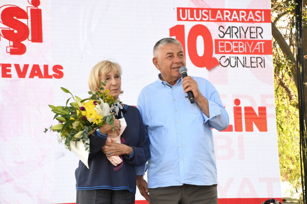 EDEBİYAT GÜNLERİ ÜÇÜNCÜ GÜNÜNE YOĞUN İLGİ 