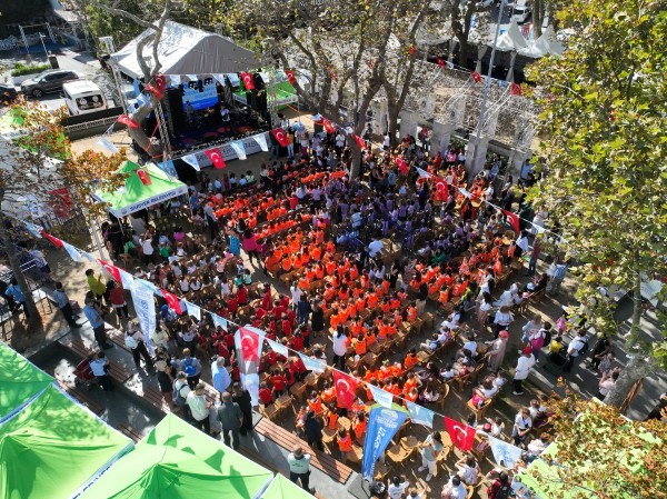 EDEBİYAT GÜNLERİ ÜÇÜNCÜ GÜNÜNE YOĞUN İLGİ 