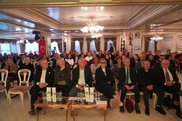 SARIYER AACHEN MEYDANI’NA KAVUŞTU