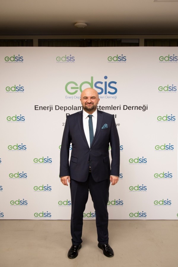 YERLİ YENİLENEBİLİR ENERJİ SANAYİSİNDE “ENERJİ DEPOLAMA” ATAĞI!