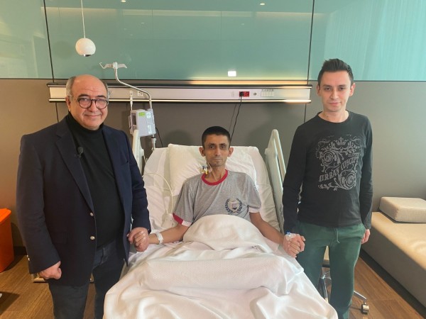 Memorial Hastanesi, robotik karaciğer donör ameliyatı 4