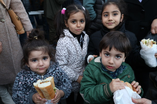 SARIYER BALIKÇILAR ÇARŞISINA KAVUŞTU
