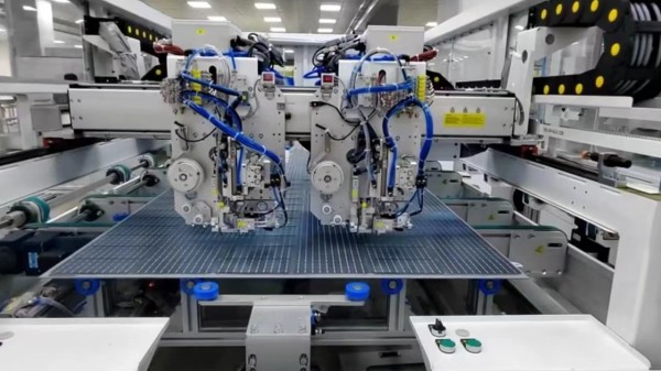 Hengyuan Dongli New Energy'nin Çin, Jiuquan'daki Üretim Hattı