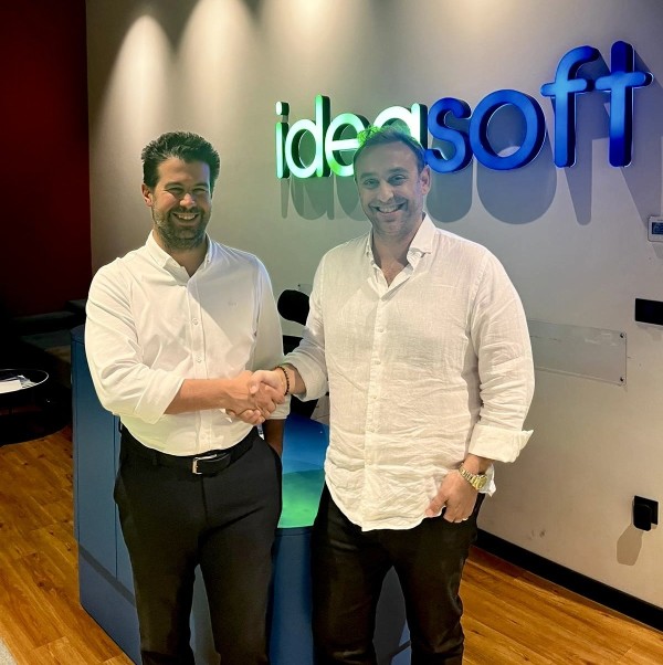 MegaMerchant Kurucusu ve CEO’su Yaman Alpata ve IdeaSoft CEO’su Seyhun Özkara