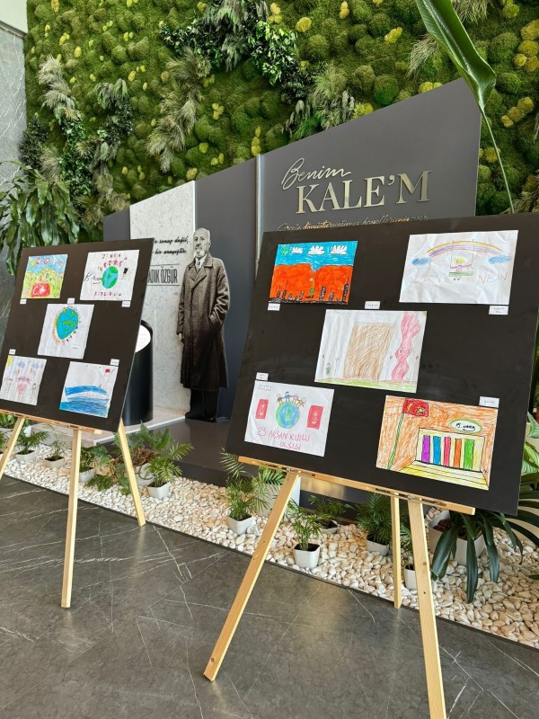 Kale Kilit Çalışanlarının Çocuklarından Geleceğin Anahtarı Resim Sergisi