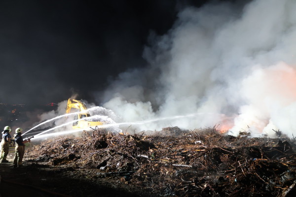 SARIYER’DE ÇIKAN YANGIN KONTROL ALTINA ALINDI