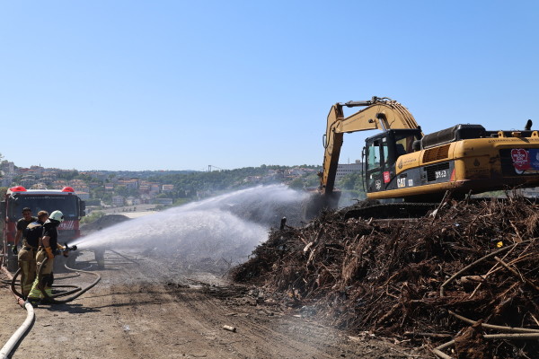 SARIYER’DE ÇIKAN YANGIN KONTROL ALTINA ALINDI