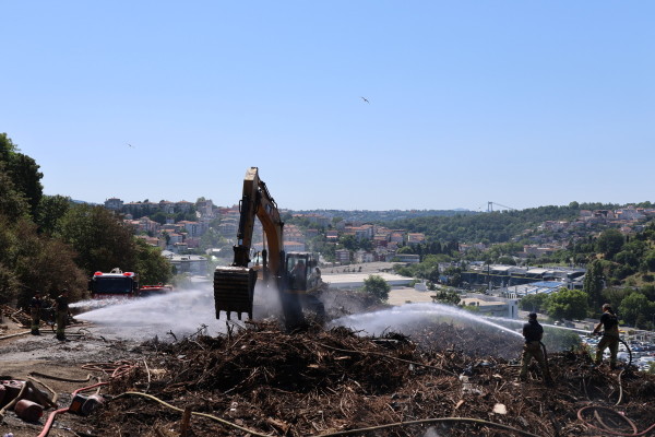 SARIYER’DE ÇIKAN YANGIN KONTROL ALTINA ALINDI