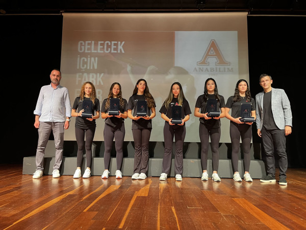 Anabilim Eğitim Kurumları - Milli Takıma Sporcular Yetiştiren Anabilim Spor Kulübü